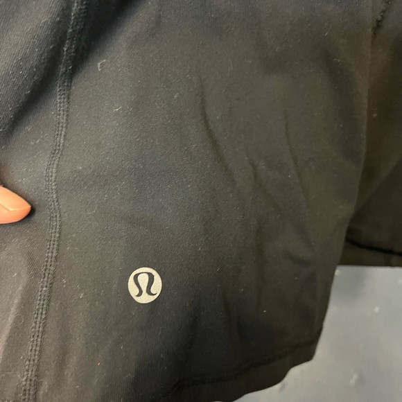 Lululemon sz 6 strappy tank top with built in bra - Picture 2 of 3